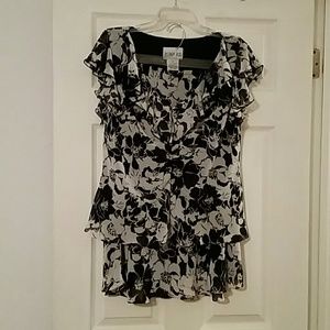 Just In Thyme LTD 2 pc skirt & top sz 16